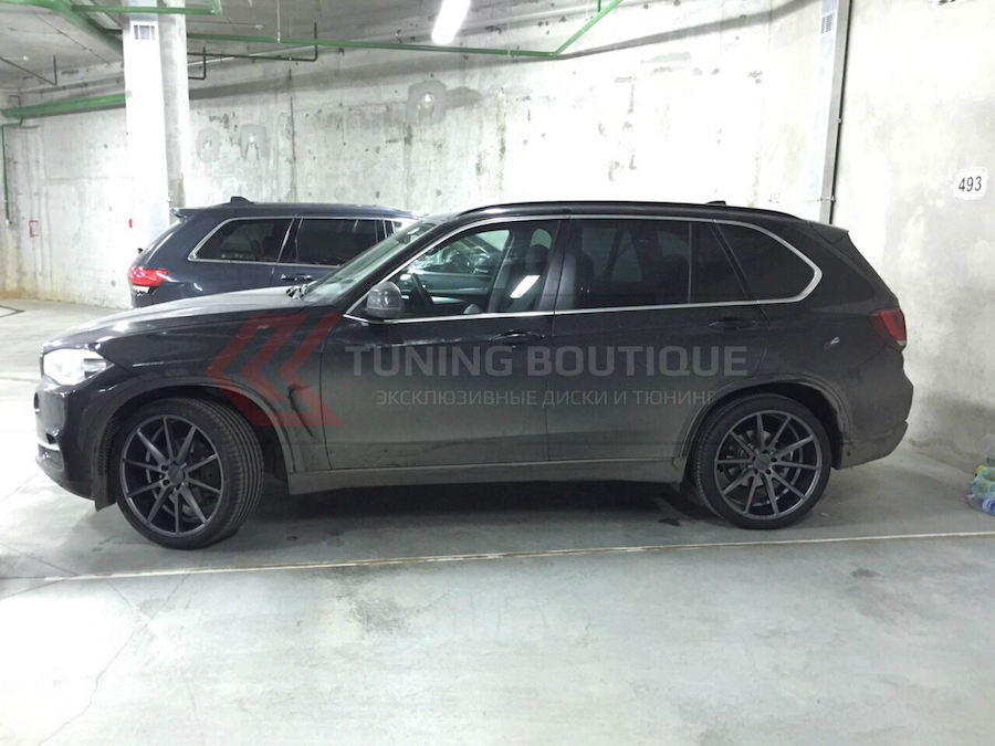 BMW X5 на 22" дисках Vossen VFS1 Matte Graphite фото 2